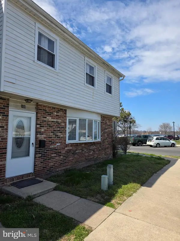 100 Stacy Ct, BURLINGTON, NJ 08016