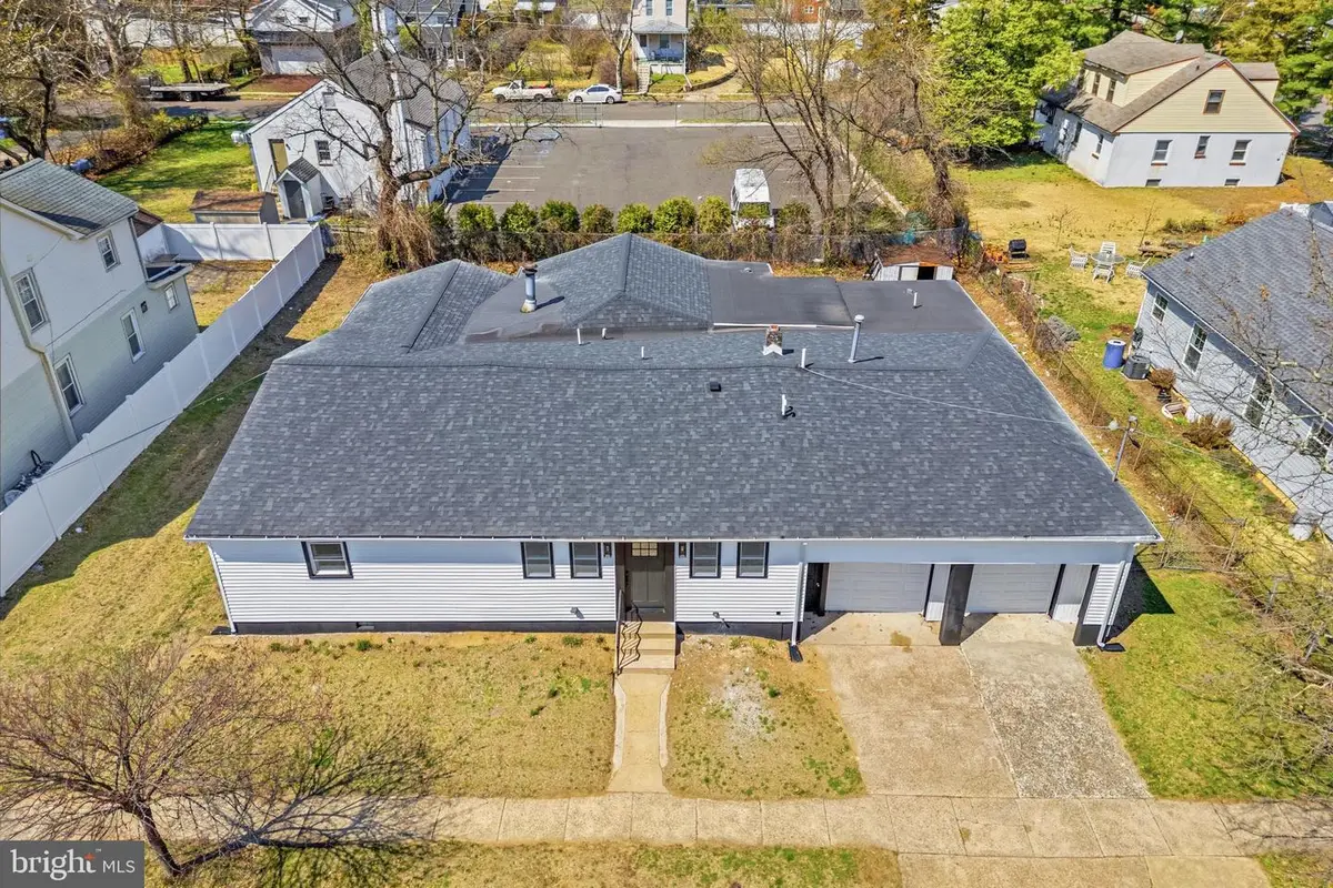523 Front St, Palmyra, NJ 08065 - #1