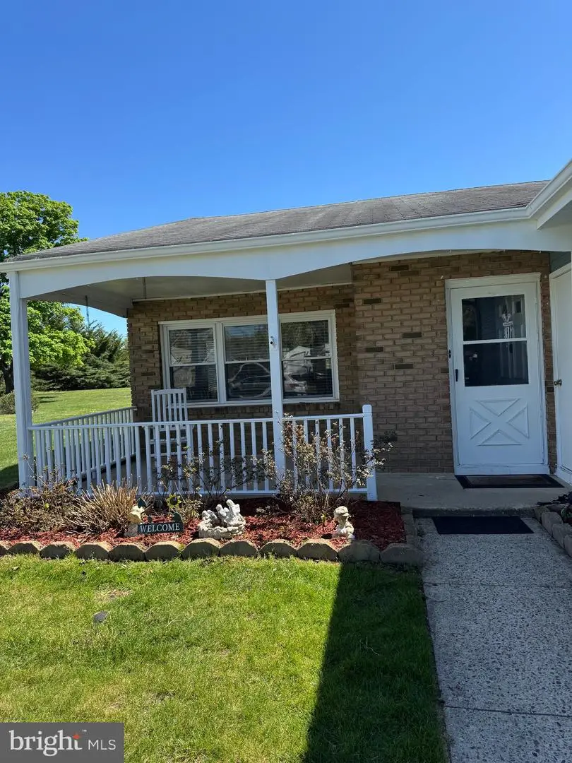 18 Narberth Pl, Leisuretowne, NJ 08088 - #2