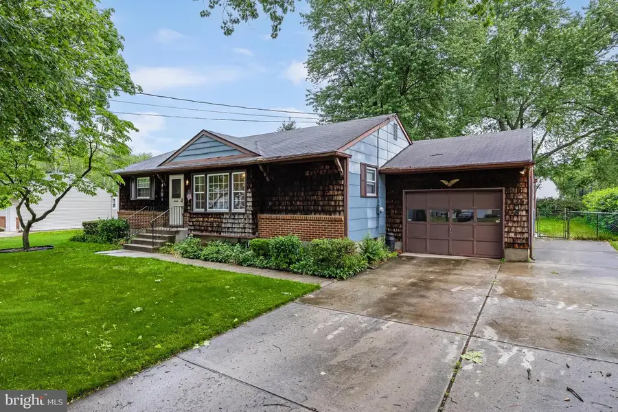 606 Hamilton Dr, Cinnaminson, NJ 08077 - #2