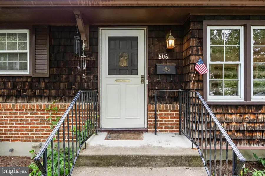 606 Hamilton Dr, Cinnaminson, NJ 08077 - #3