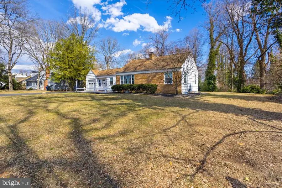 9 Woodland Rd, Bordentown, NJ 08505 - #3