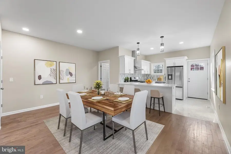 32 West St, Bordentown, NJ 08505 - #2