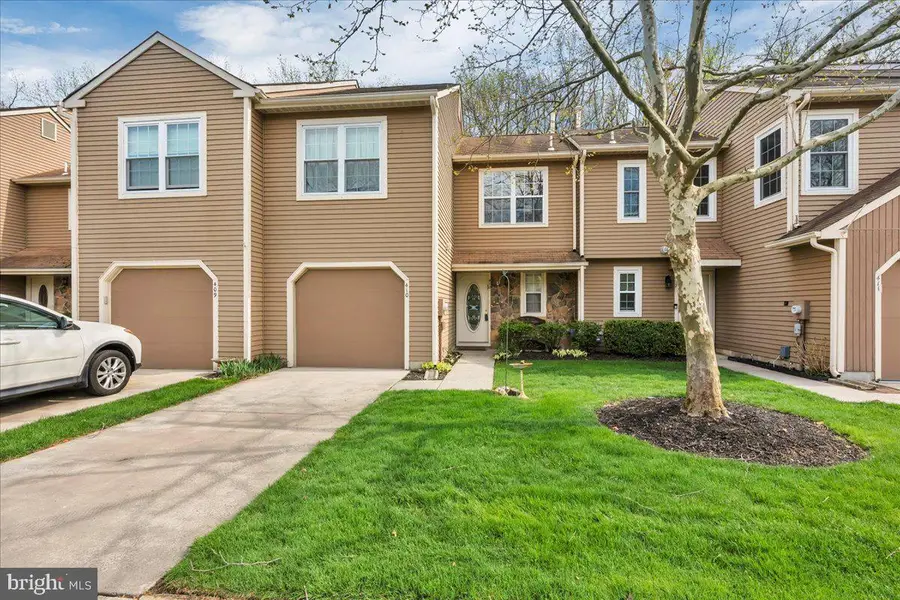 410 Jamestown Ct, Mount Laurel, NJ 08054 - #3