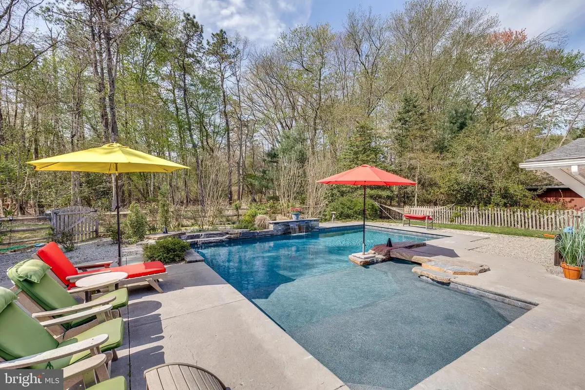 21 S Lakeside Dr W, Medford, NJ 08055 - #1