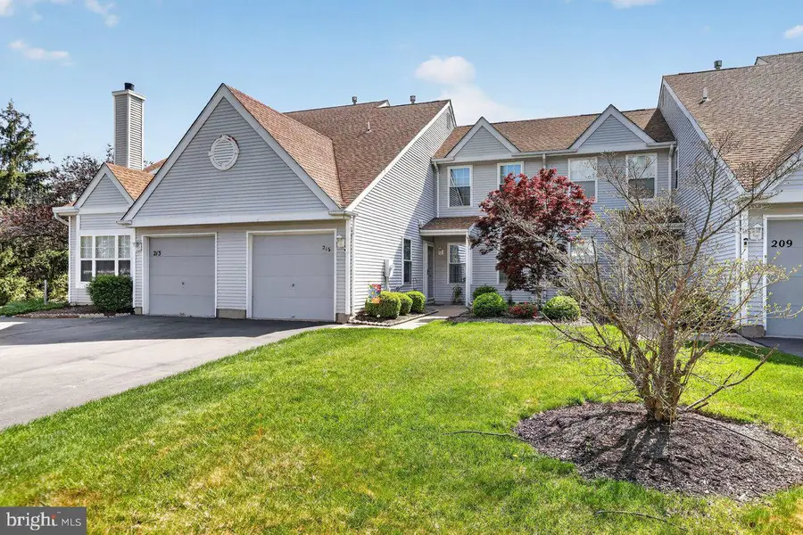 215 Birch Hollow Dr, Bordentown, NJ 08505 - #3