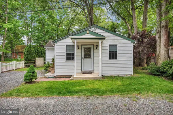 101 Crestmont Ter, MOUNT LAUREL, NJ 08054