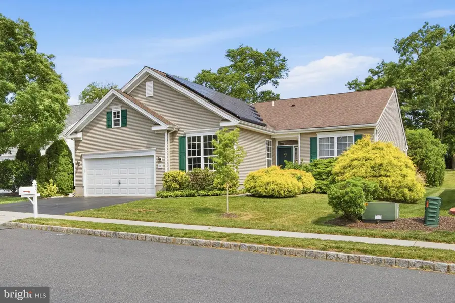 20 Everett Dr, Columbus, NJ 08022 - #2