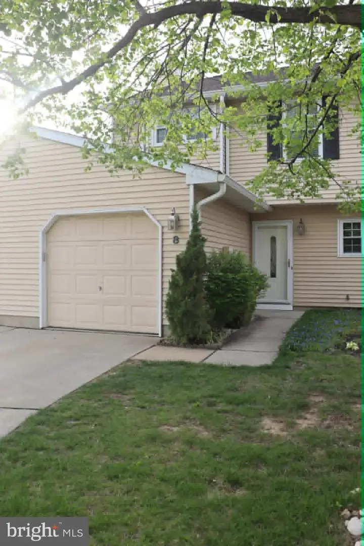 8 Deerfield Ct, Bordentown, NJ 08505 - #2