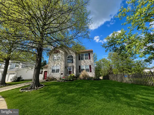 5 Kristen Ct, BURLINGTON TOWNSHIP, NJ 08016