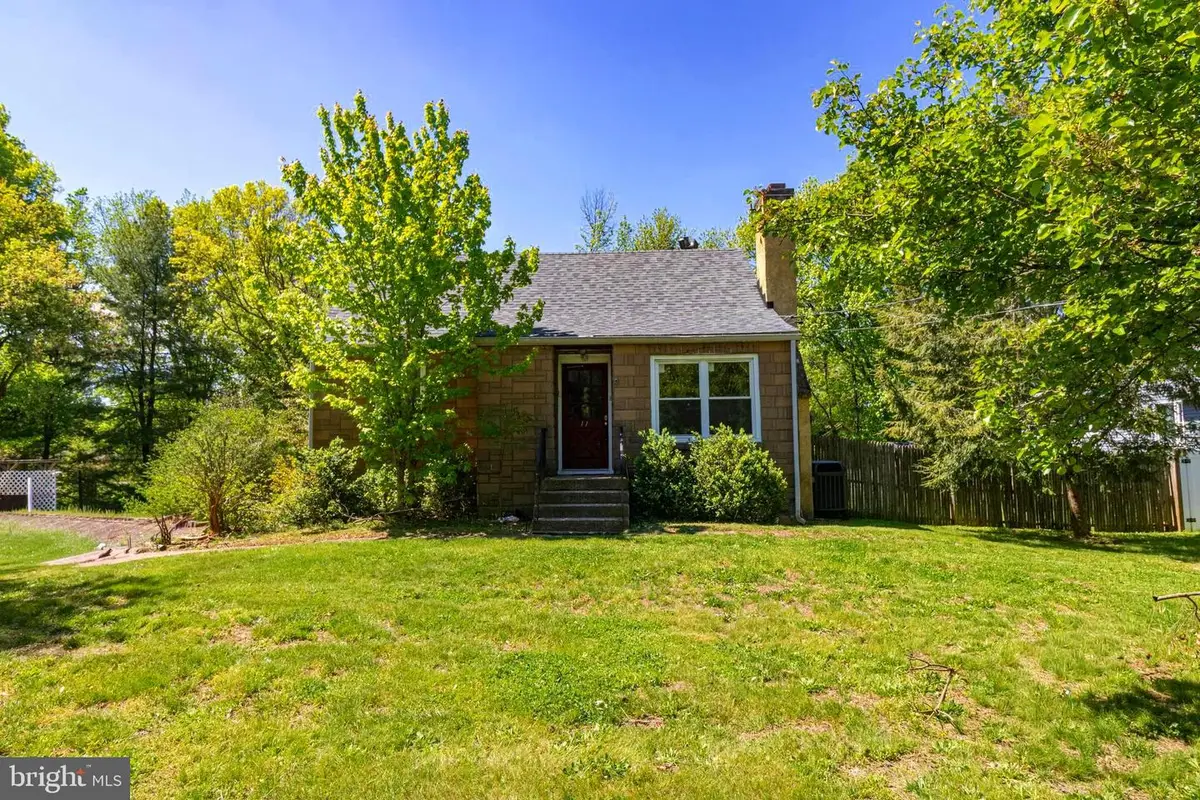 11 Mount Laurel Rd, Mount Laurel, NJ 08054 - #1