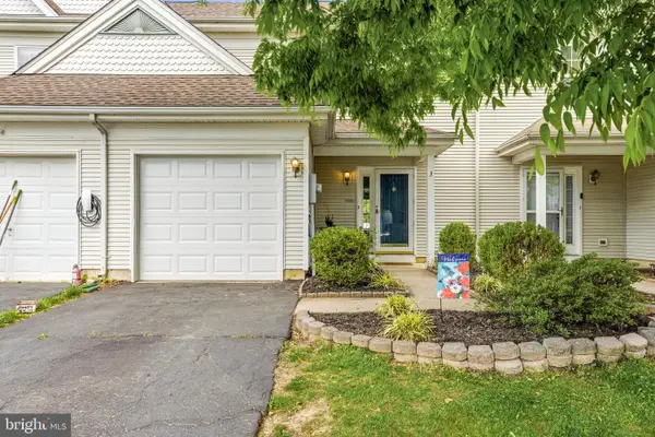 3 Tattersall Dr, BURLINGTON, NJ 08016