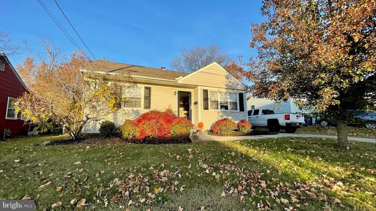 21 Overbrook Ave, Maple Shade, NJ 08052 - #1