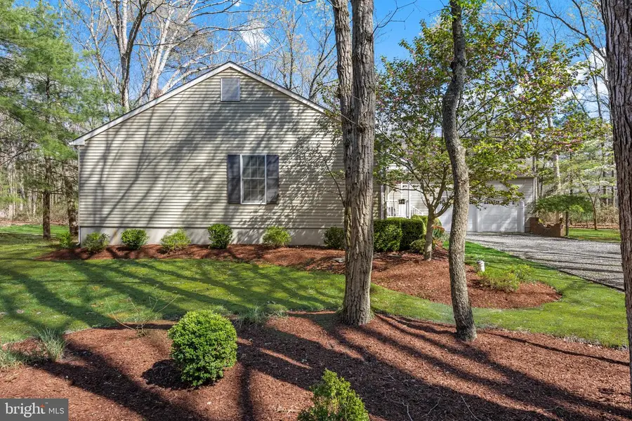 2 Strafford Ct, Medford, NJ 08055 - #2