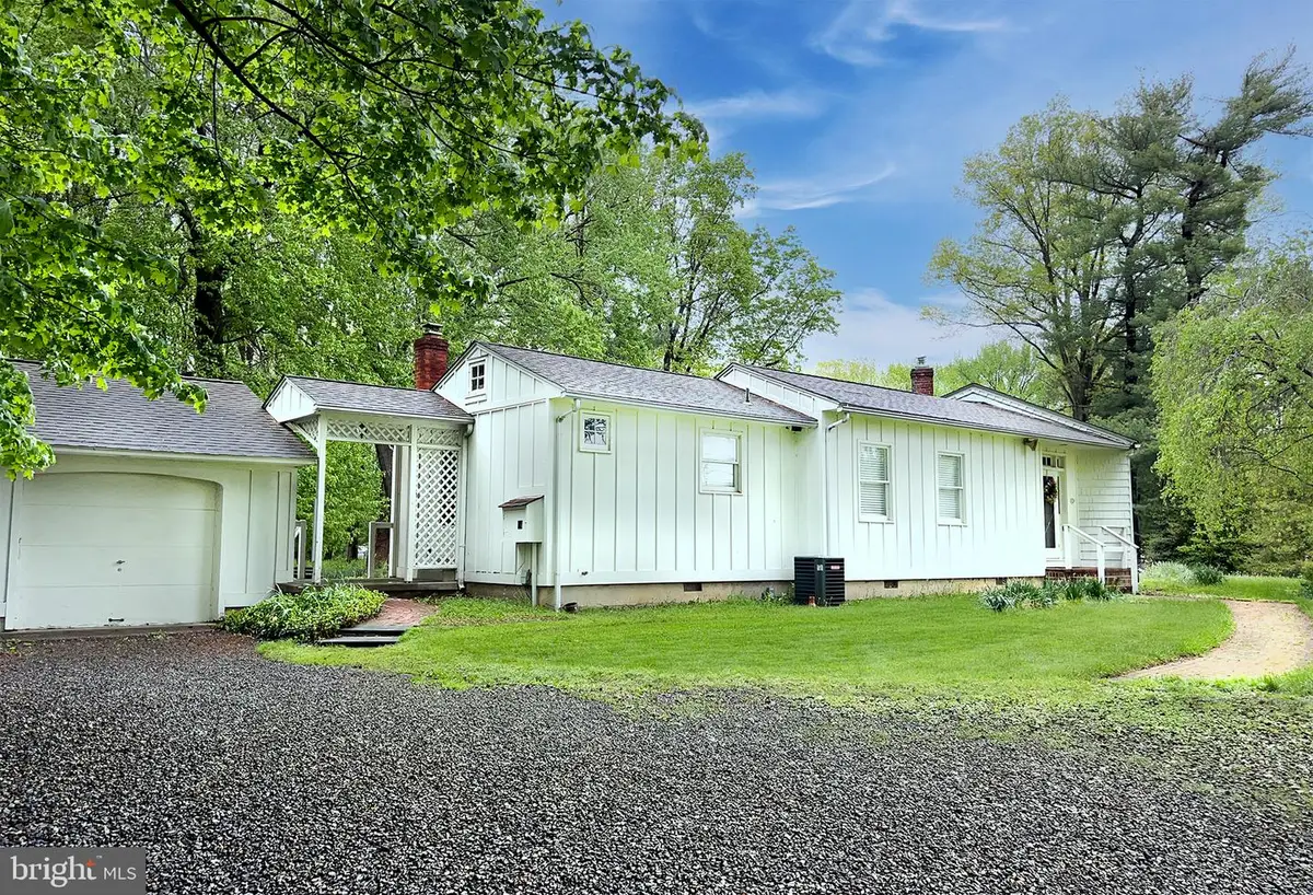 331 Bridgeboro Rd, Moorestown, NJ 08057 - #1