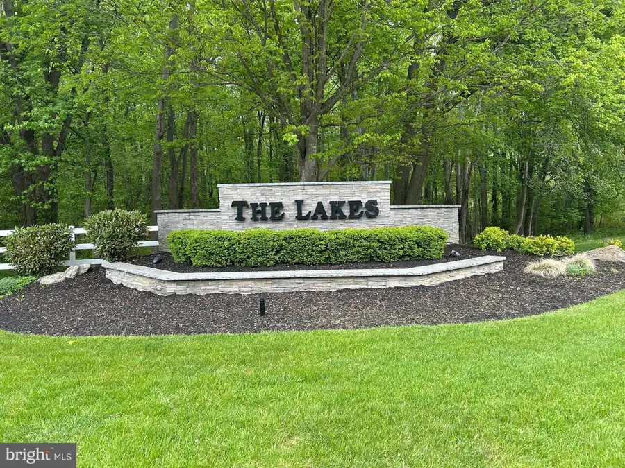 140 Kettlebrook Dr, Mount Laurel, NJ 08054 - #2