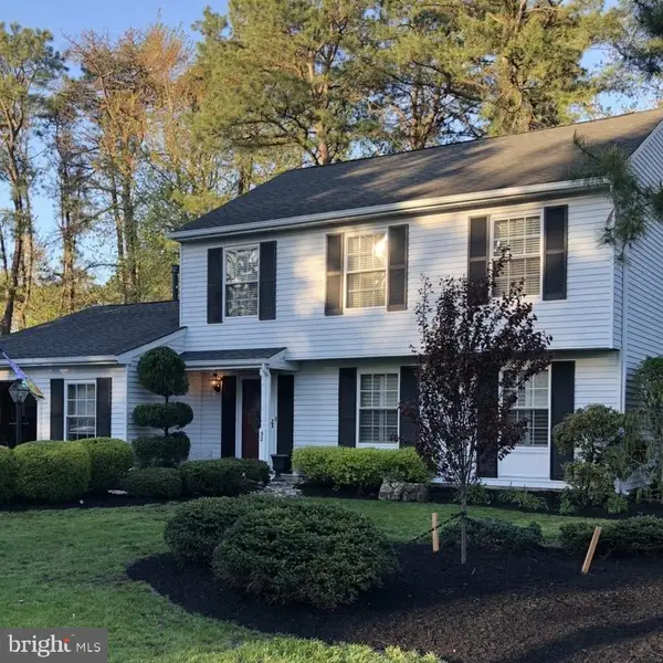 52 Masters Cir, MARLTON, NJ 08053