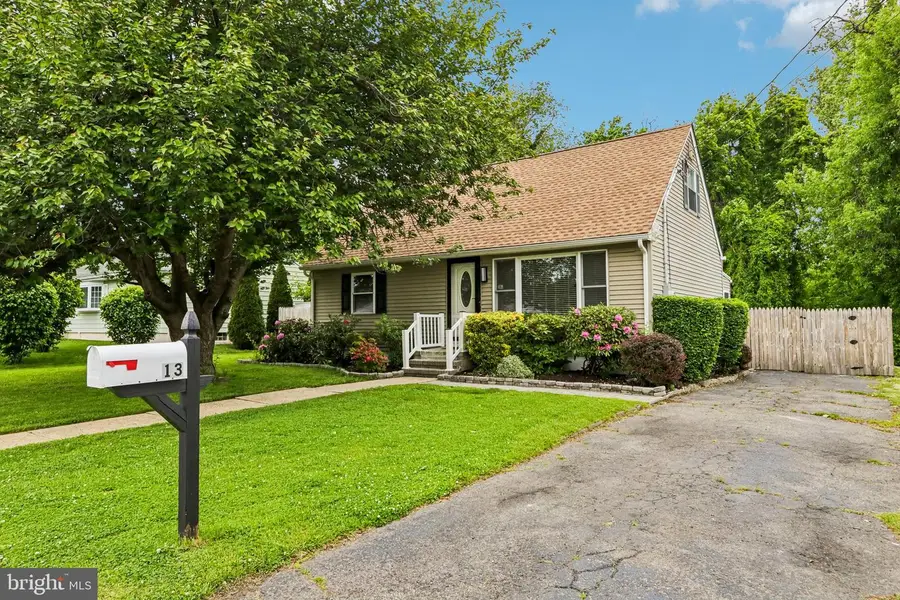 13 Spruce Ave, Bordentown, NJ 08505 - #2