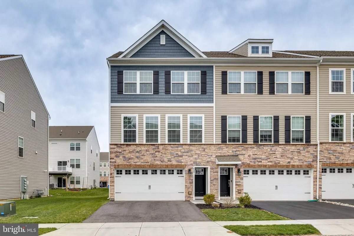 488 Monte Farm Rd, Mount Laurel, NJ 08054 - #1