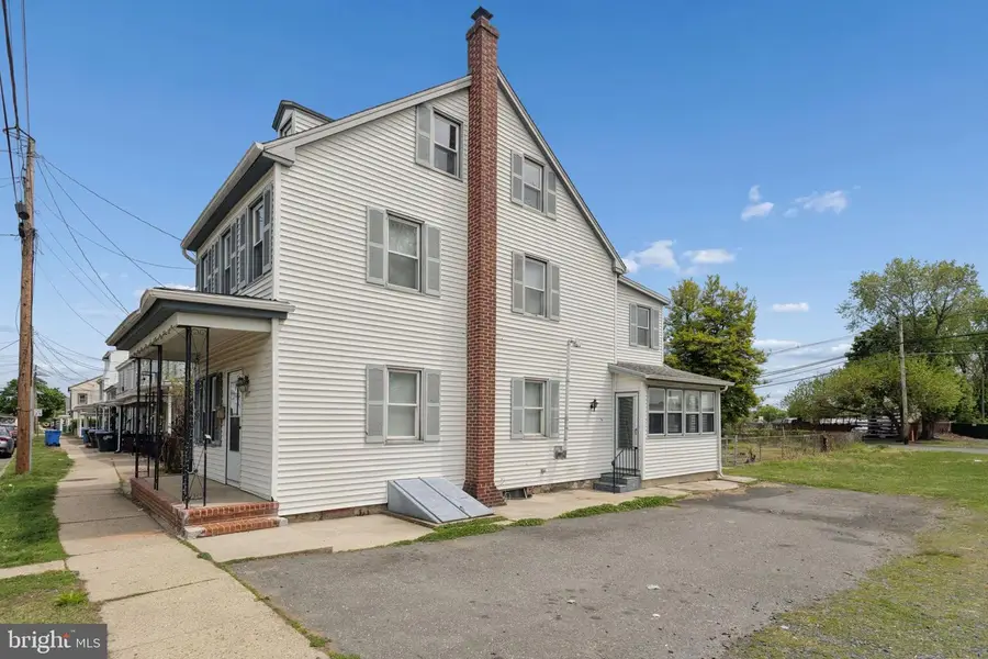 602 Bordentown Rd, Burlington, NJ 08016 - #2