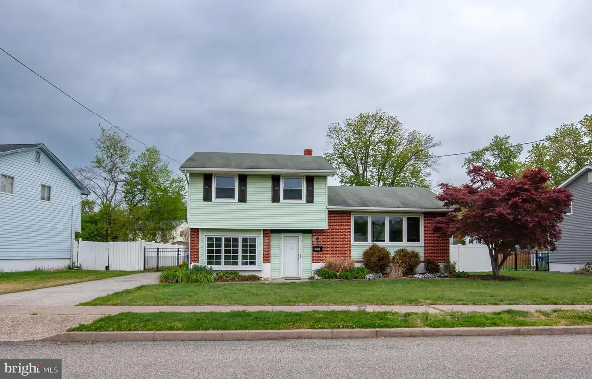 211 Powdermill Rd, Edgewater Park, NJ 08010 - #1