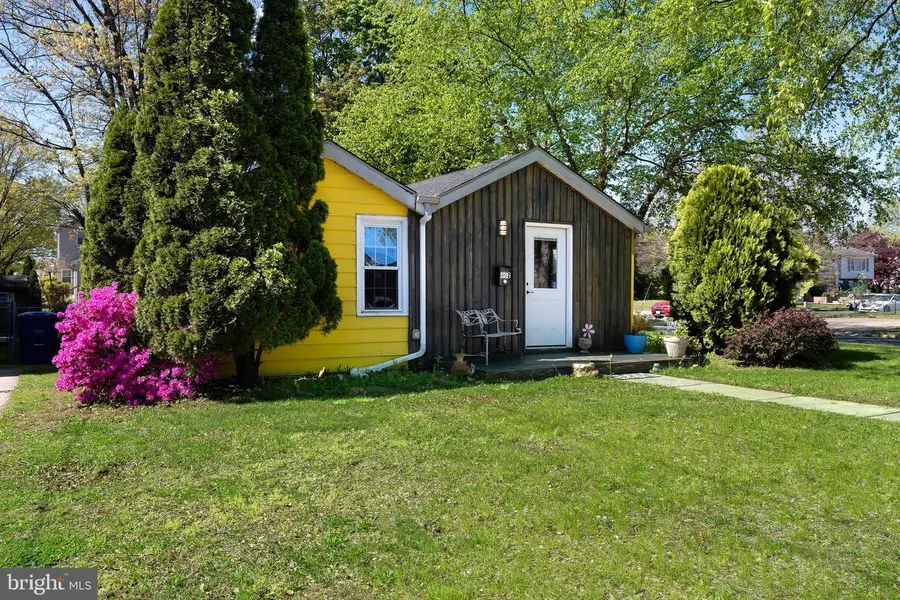 402 Shaver Dr, Florence, NJ 08518 - #2