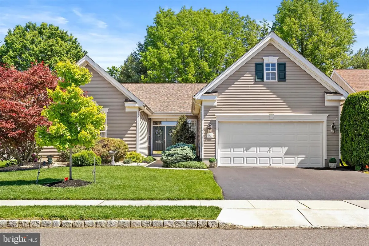 31 Barbary Ln, Columbus, NJ 08022 - #1