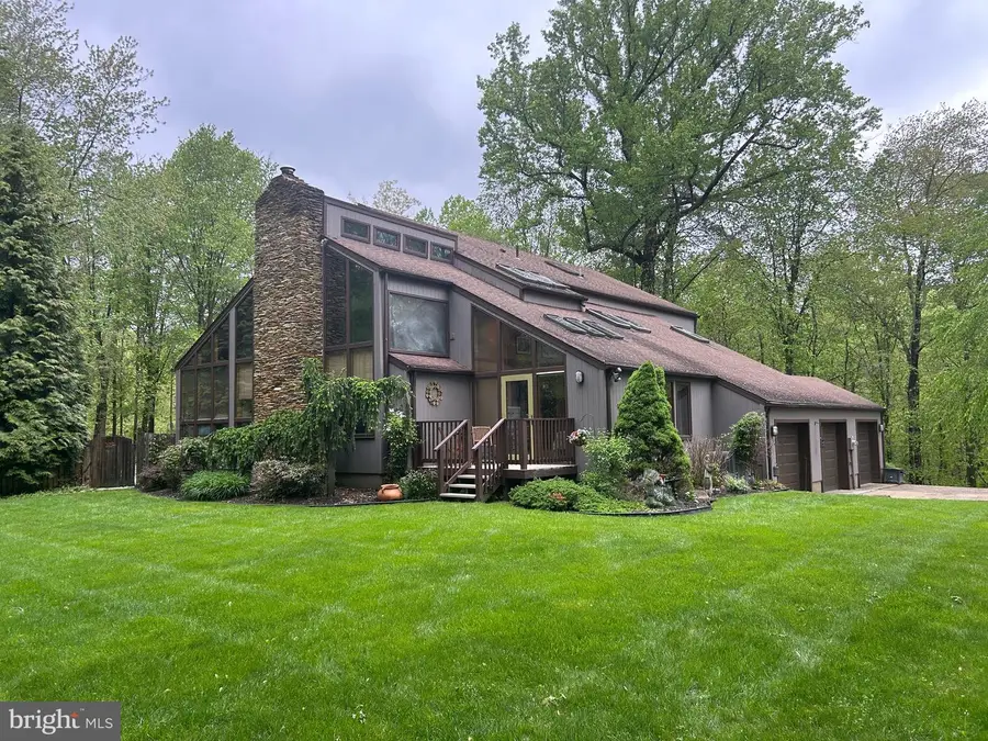 621 Hanover Dr, Wrightstown, NJ 08562 - #3