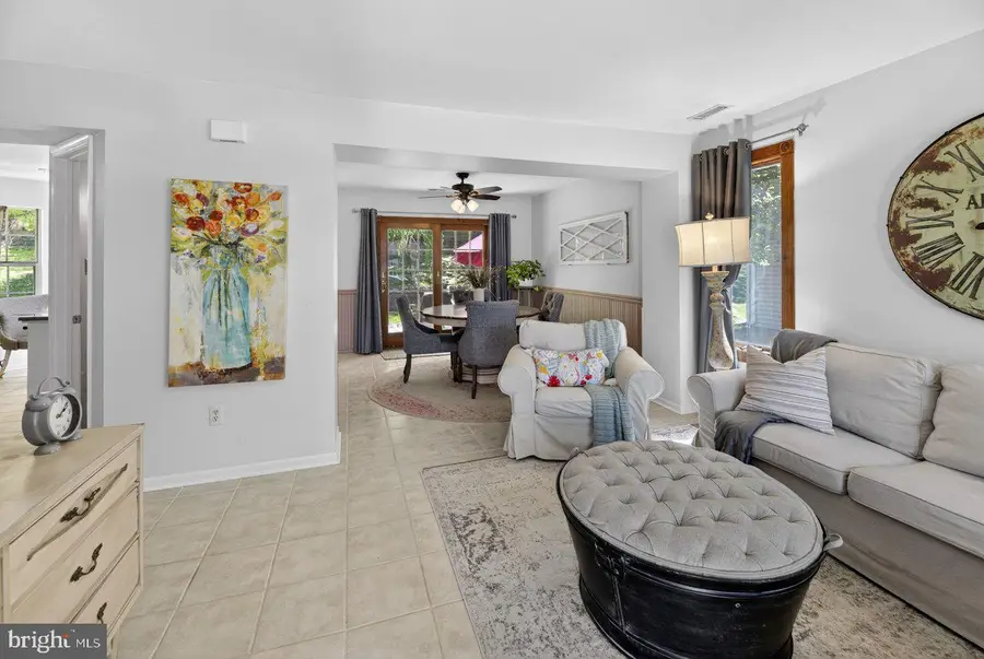 24 Tudor Dr, Burlington, NJ 08016 - #3