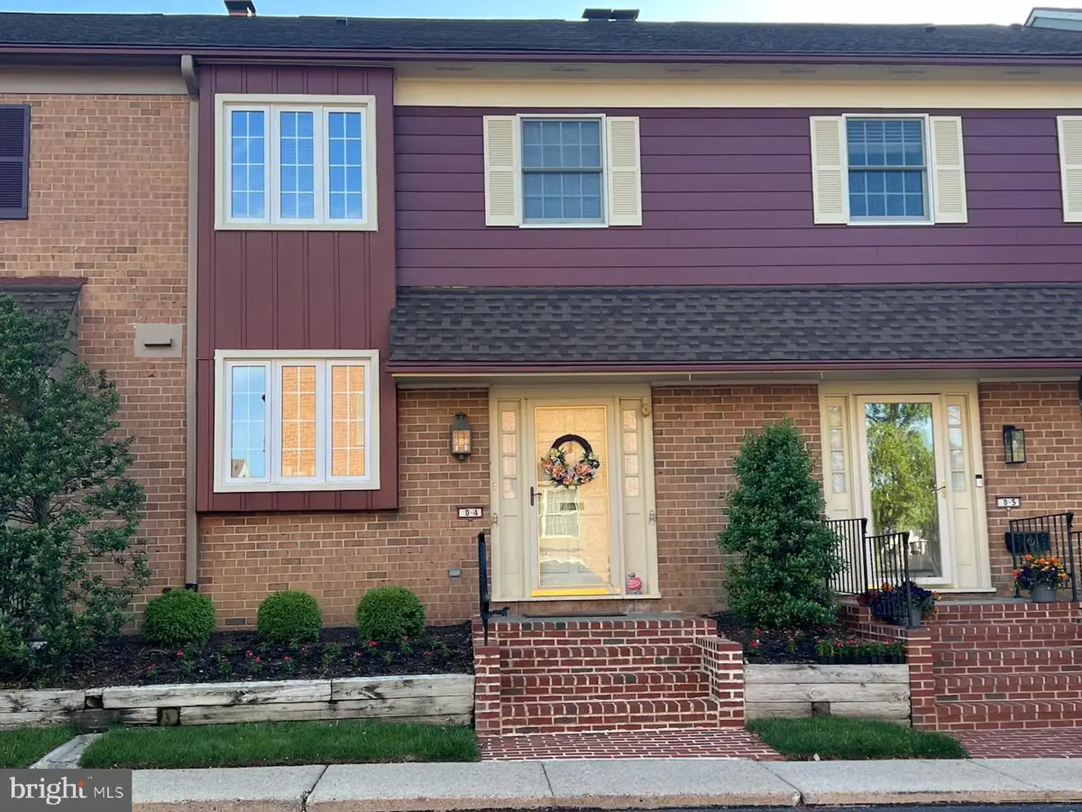 633 E Main St ##d4, Moorestown, NJ 08057 - #1