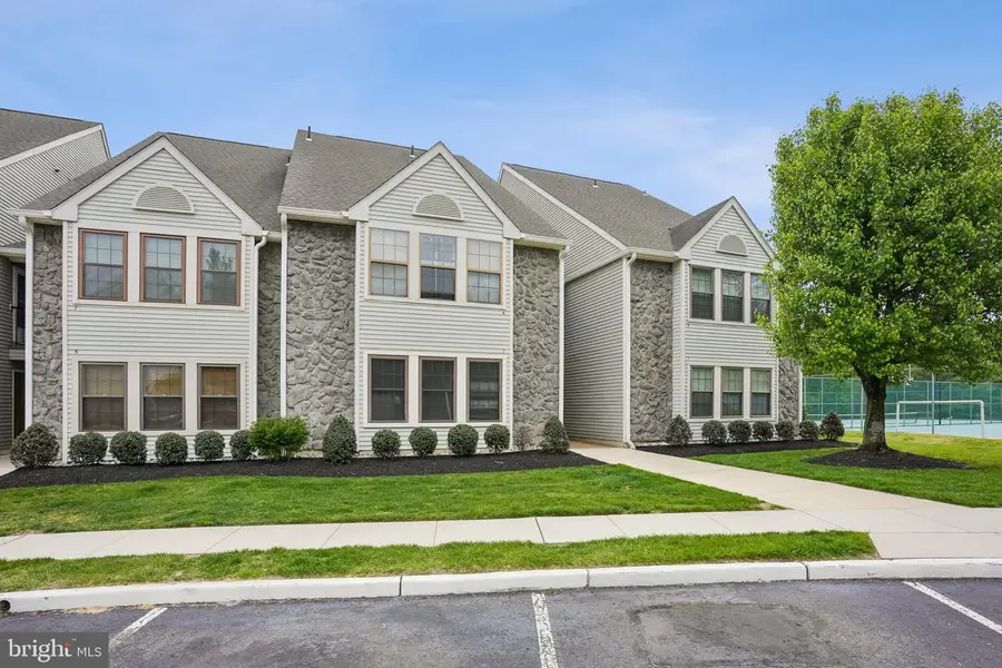 2 Bridgewater Dr, Marlton, NJ 08053 - #2