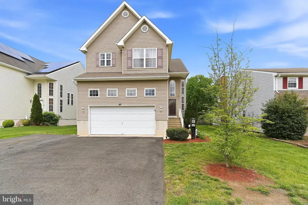 181 Glenwood Ave, Burlington, NJ 08016 - #1