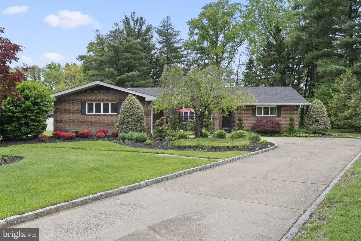 2509 Riverton Rd, Cinnaminson, NJ 08077 - #1