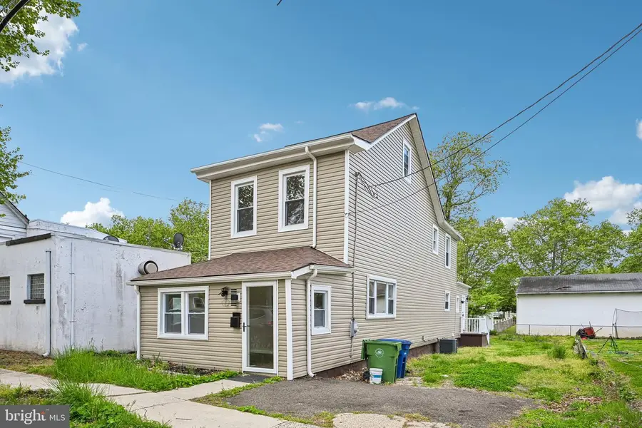 523 W 5th St, Palmyra, NJ 08065 - #2