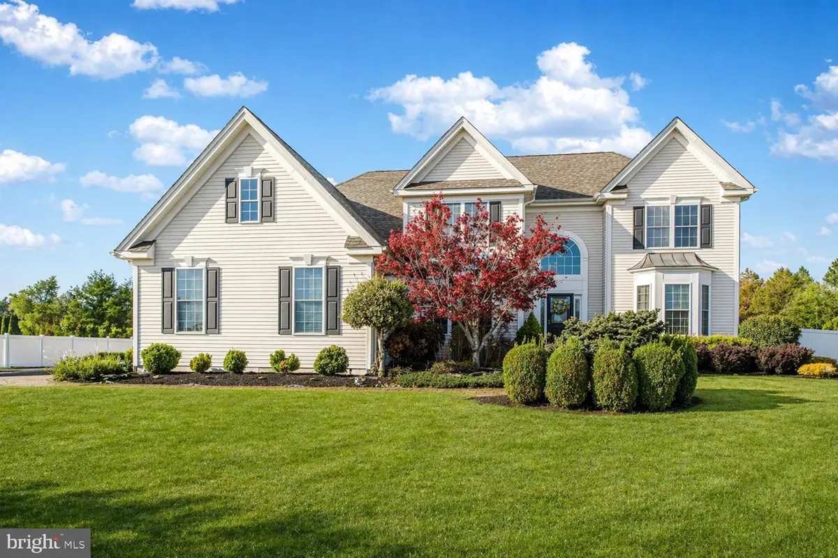 43 Oxford Cir, Southampton, NJ 08088 - #1