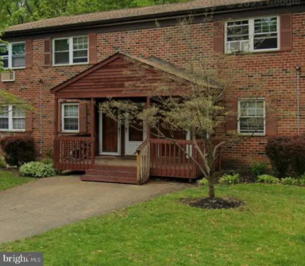 806 Garnet Dr, BURLINGTON, NJ 08016