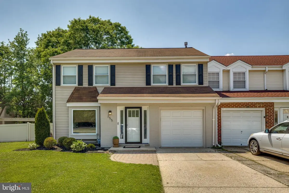 255 Burnamwood Dr, Mount Laurel, NJ 08054 - #1