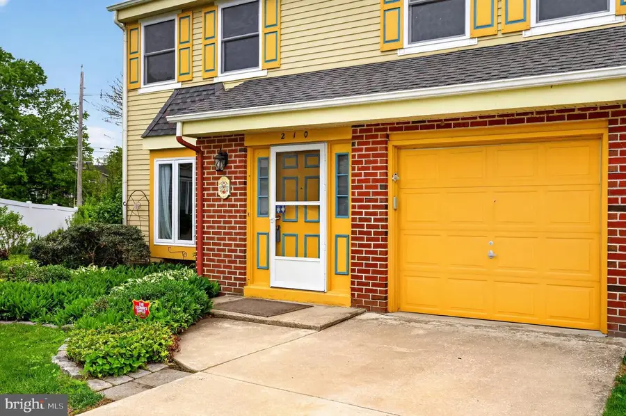 210 Burnam Wood Dr, Mount Laurel, NJ 08054 - #3
