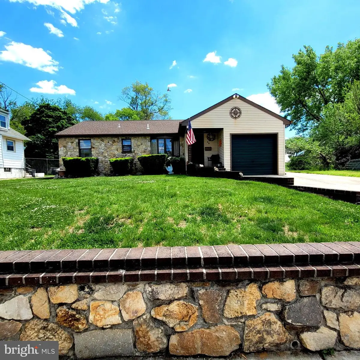 28 E Mill Rd, Maple Shade, NJ 08052 - #1
