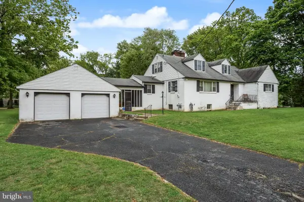 421 Irving St, MOORESTOWN, NJ 08057