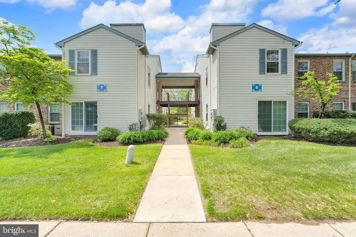 44 Village Ln, Mount Laurel, NJ 08054 - #1