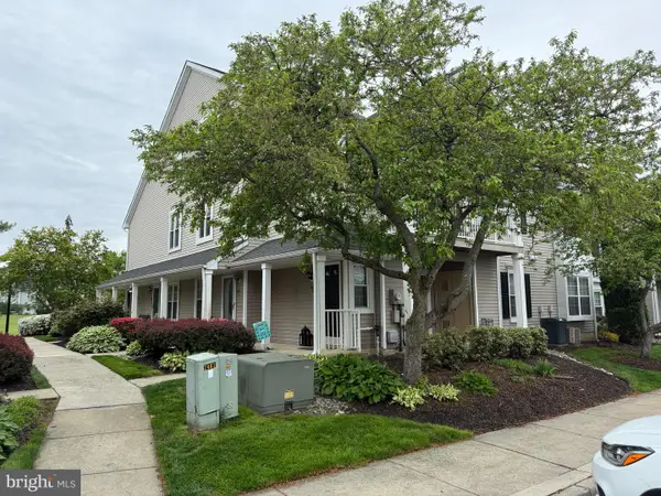 404-b Saxony Dr, MOUNT LAUREL, NJ 08054