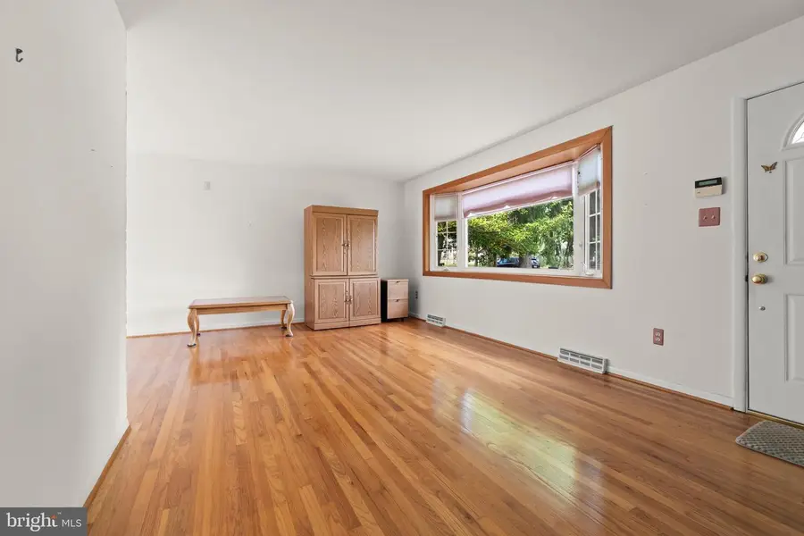 78 Walnut St, Mount Holly, NJ 08060 - #3
