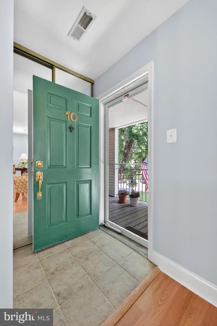 10 Village Ct, Mount Laurel, NJ 08054 - #3