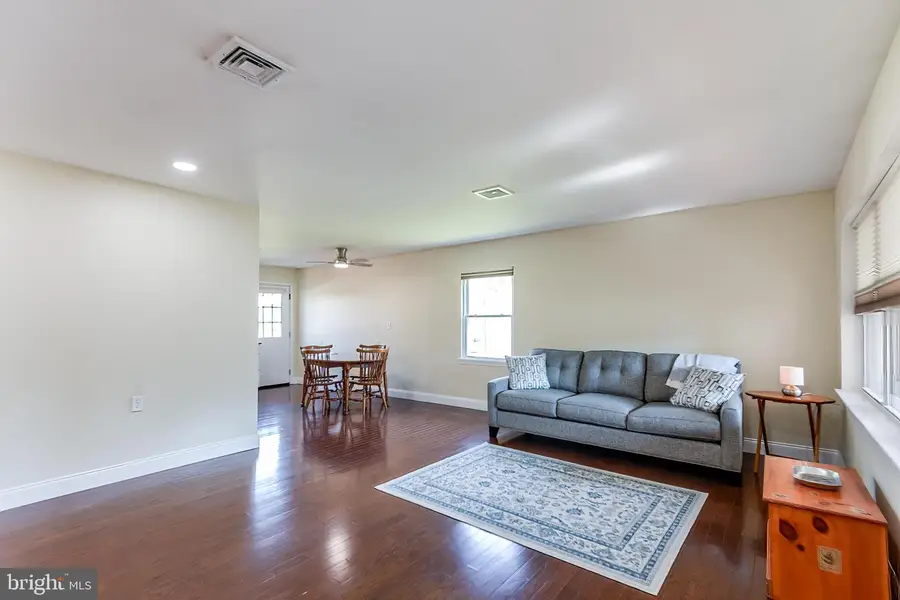 72 St Davids Pl, Southampton, NJ 08088 - #3