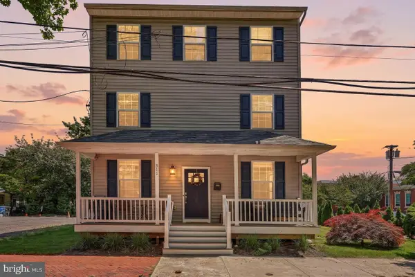 311 Saint Mary St, BURLINGTON, NJ 08016