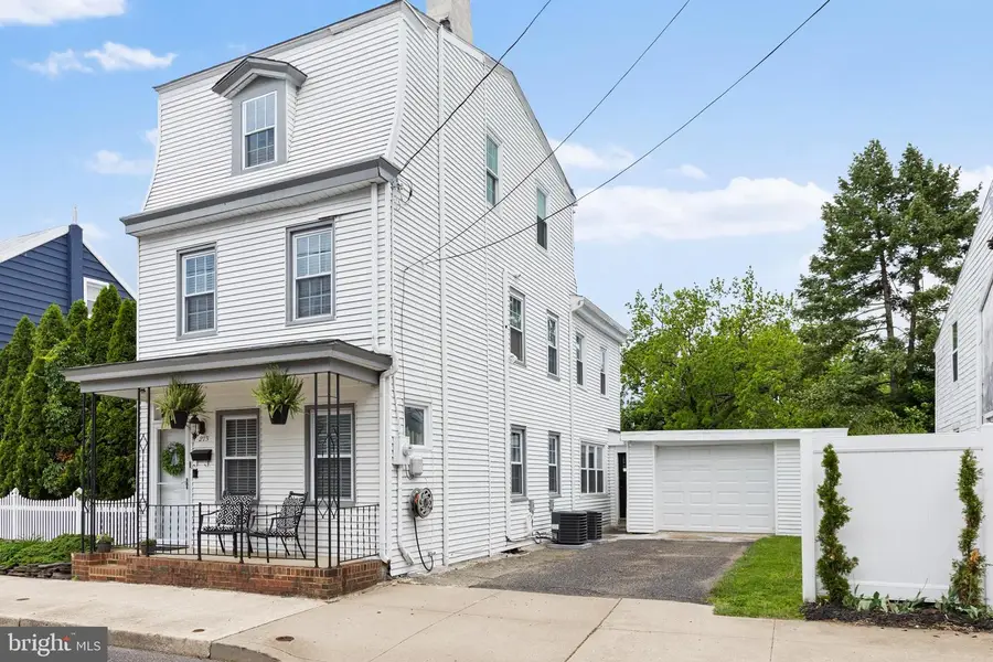 213 Saint Mary St, Burlington, NJ 08016 - #2