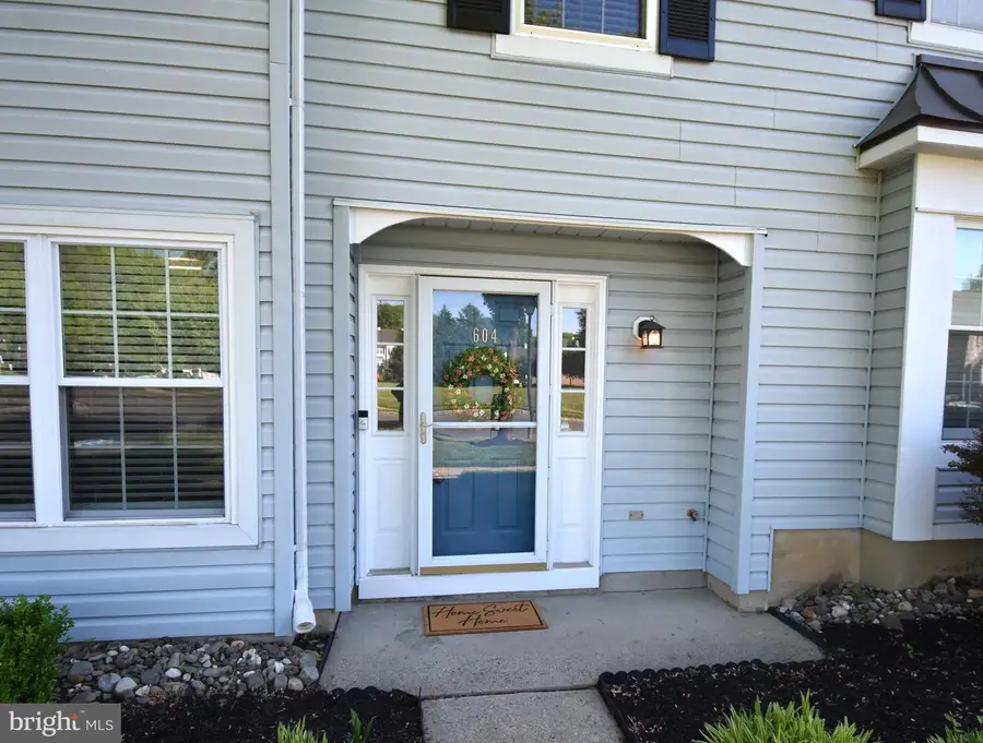 604 Lindsley Ct, Burlington, NJ 08016 - #2