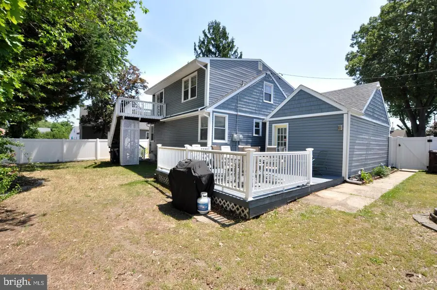 407 Oak St, Riverside, NJ 08075 - #3