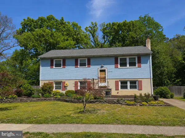 31 W Shore Dr, SOUTHAMPTON, NJ 08088